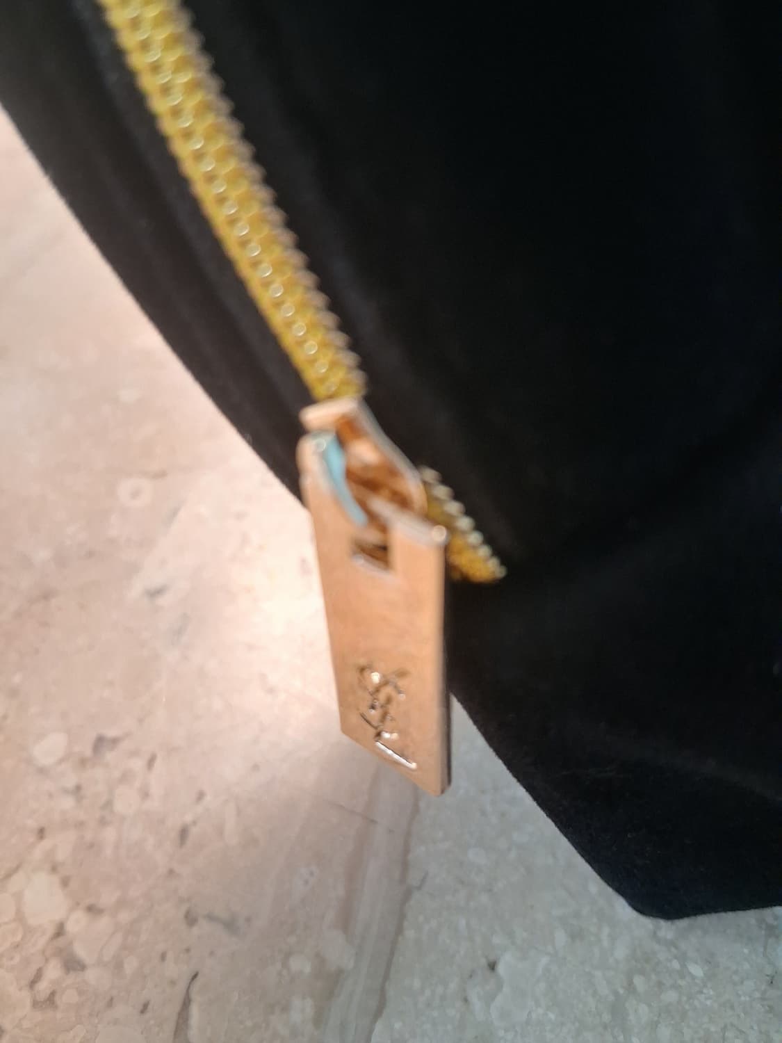 입생로랑 YSL 블랙 벨벳 파우치 (새제품) 상품이미지6