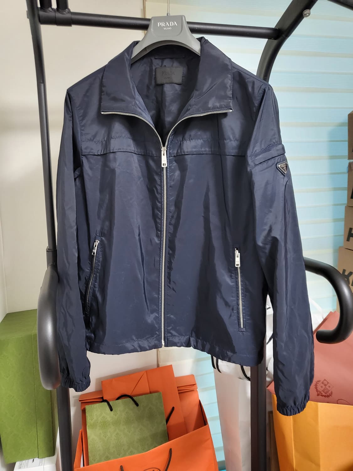 22SS 프라다 리나일론 바람막이 자켓 50사이즈 상품이미지3