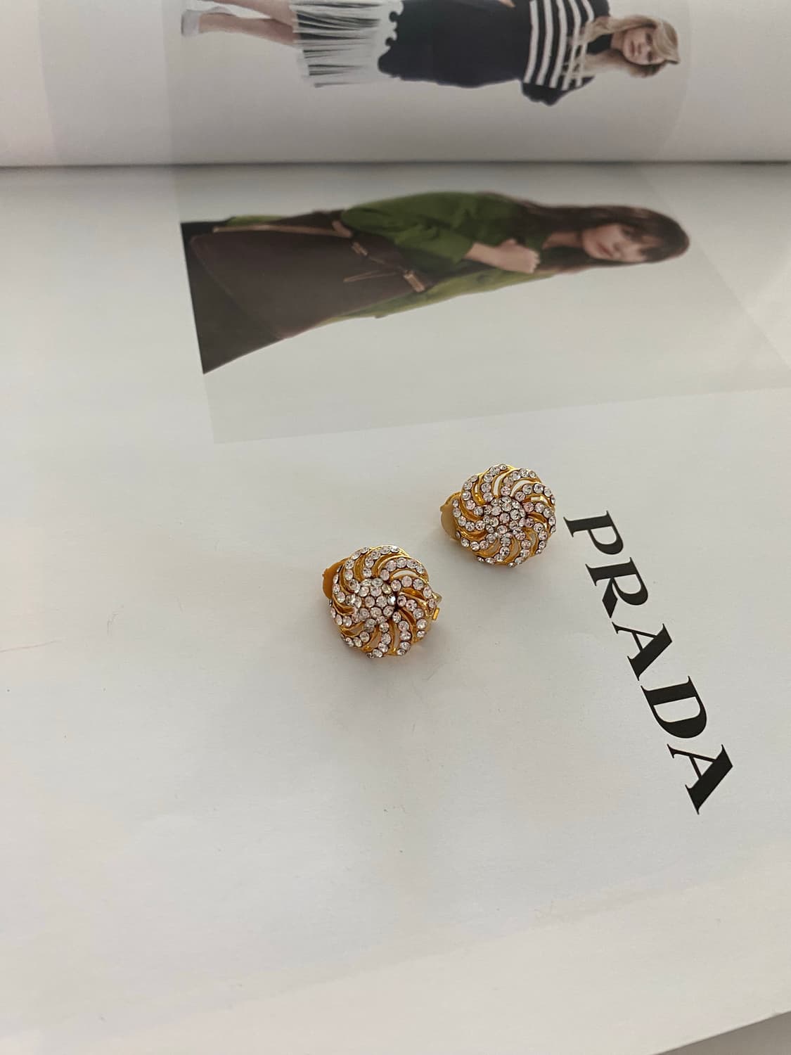 빈티지 금장 큐빅 원형 귀걸이 귀찌 상품이미지4