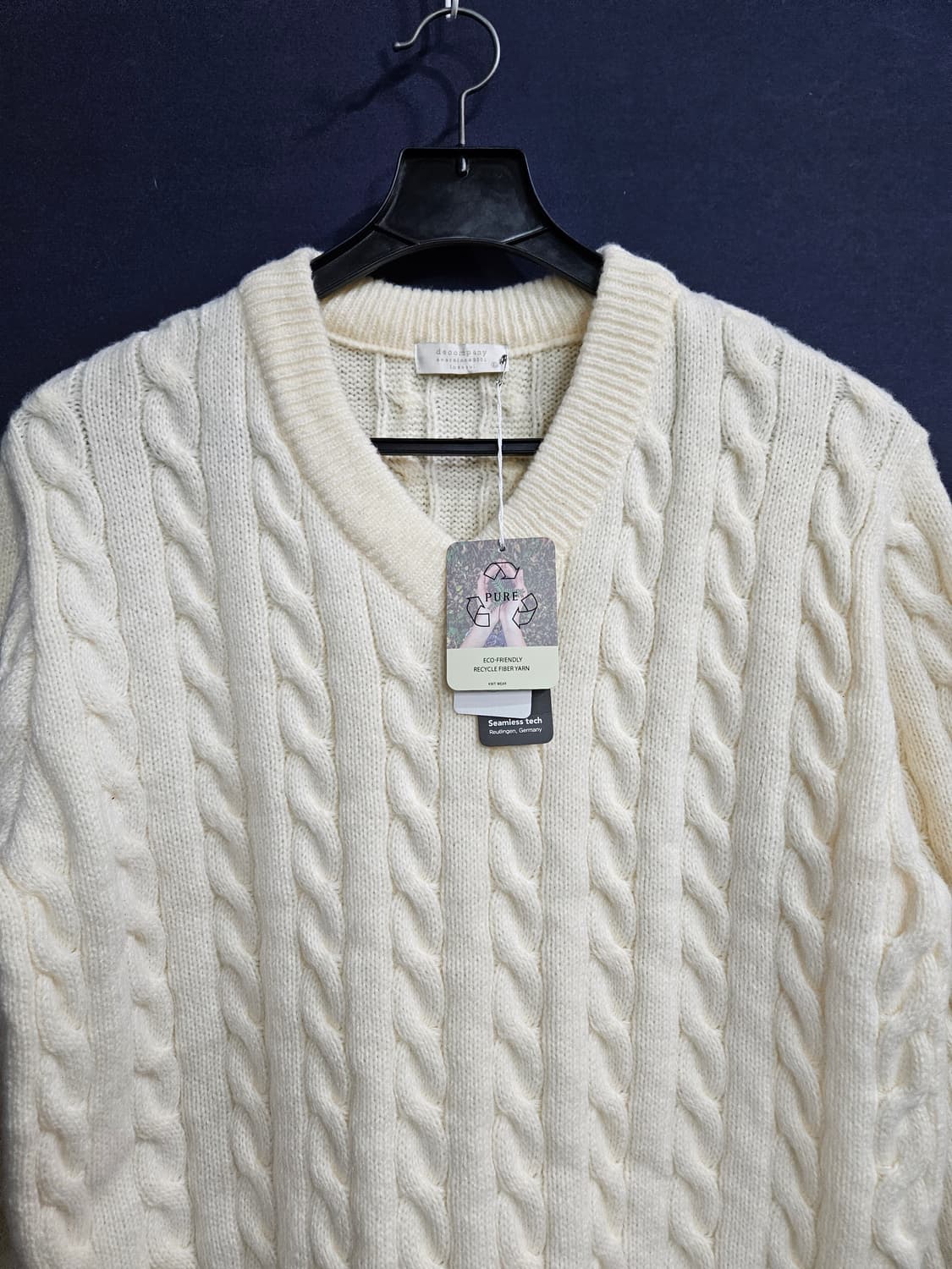 dscompany 아이보리 남성 100 꽈배기 브이넥 니트  상품이미지7