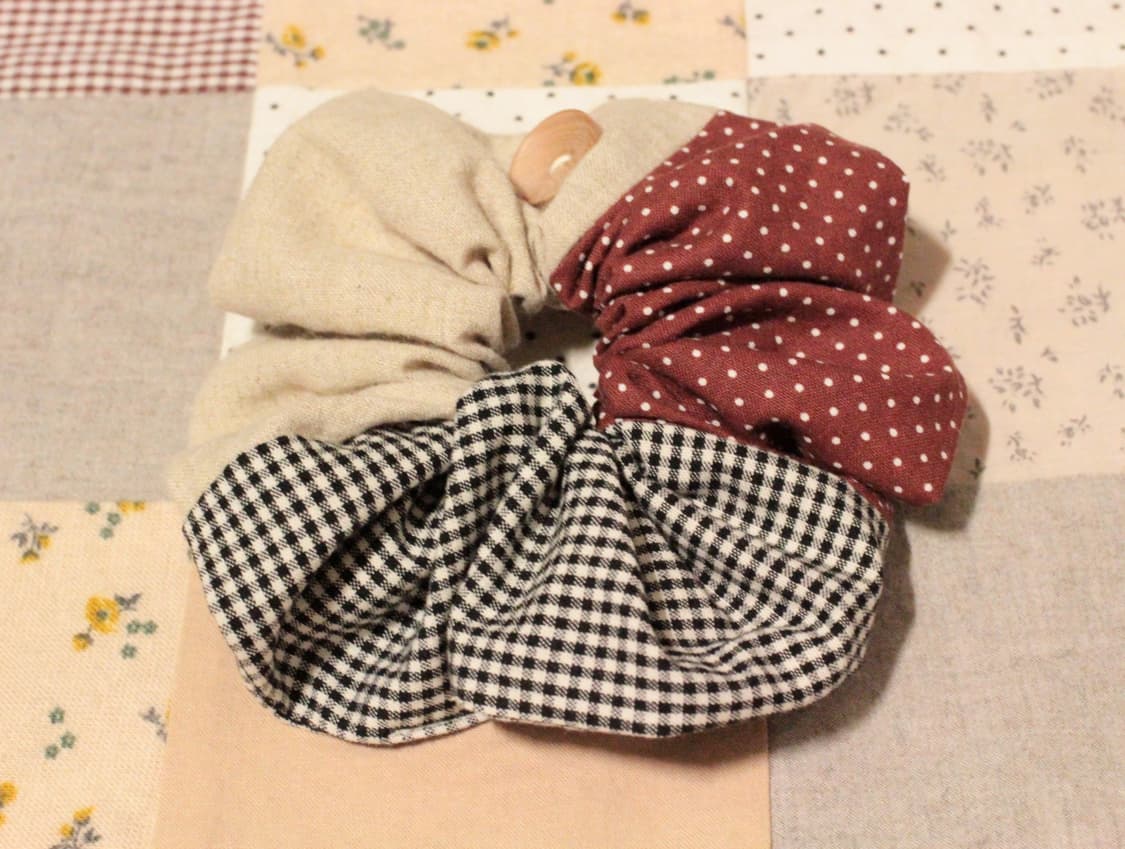 핸드메이드 패치워크 단추 스크런치 상품이미지4