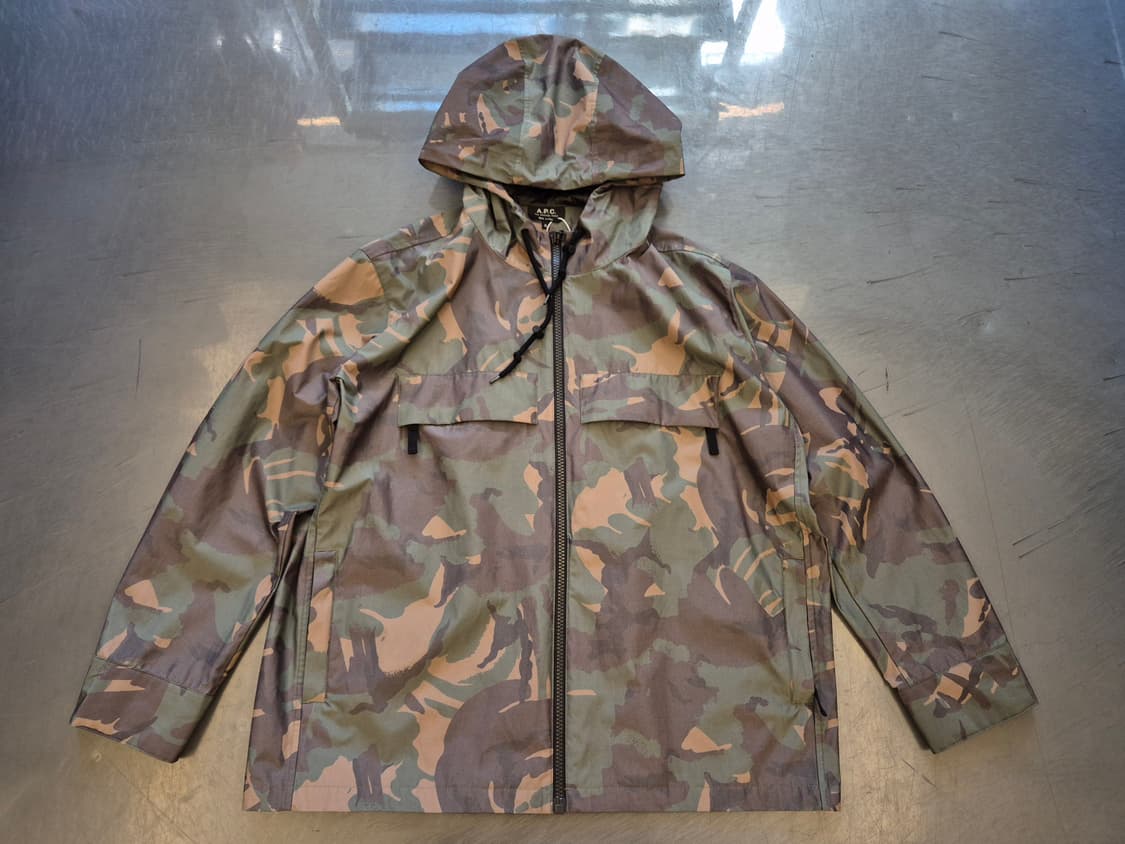 A.P.C 오버사이즈 유틸리티 카모 자켓 상품이미지1