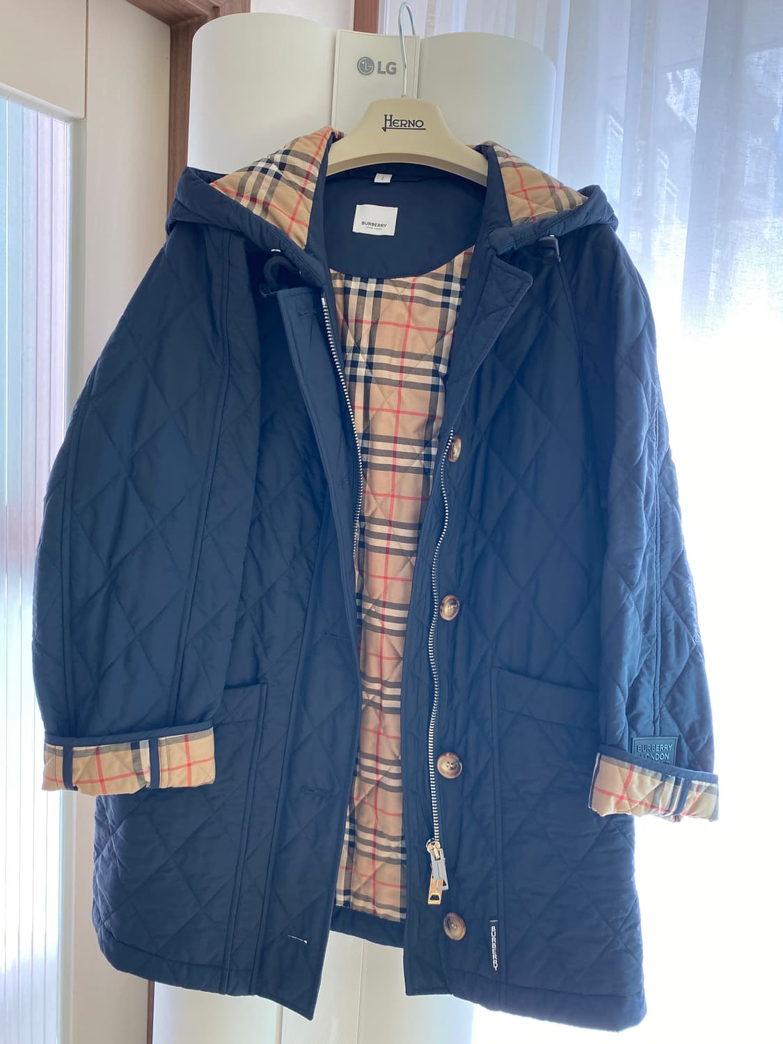 버버리 퀼팅 후드코트 네이비 상품이미지1