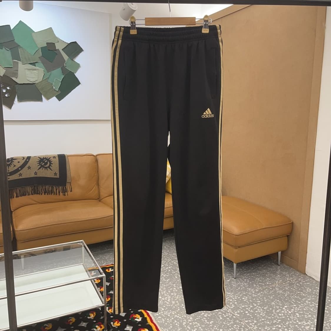 아디다스 올드스쿨 Y2K 흑금 트랙팬츠 XL C06834 상품이미지3