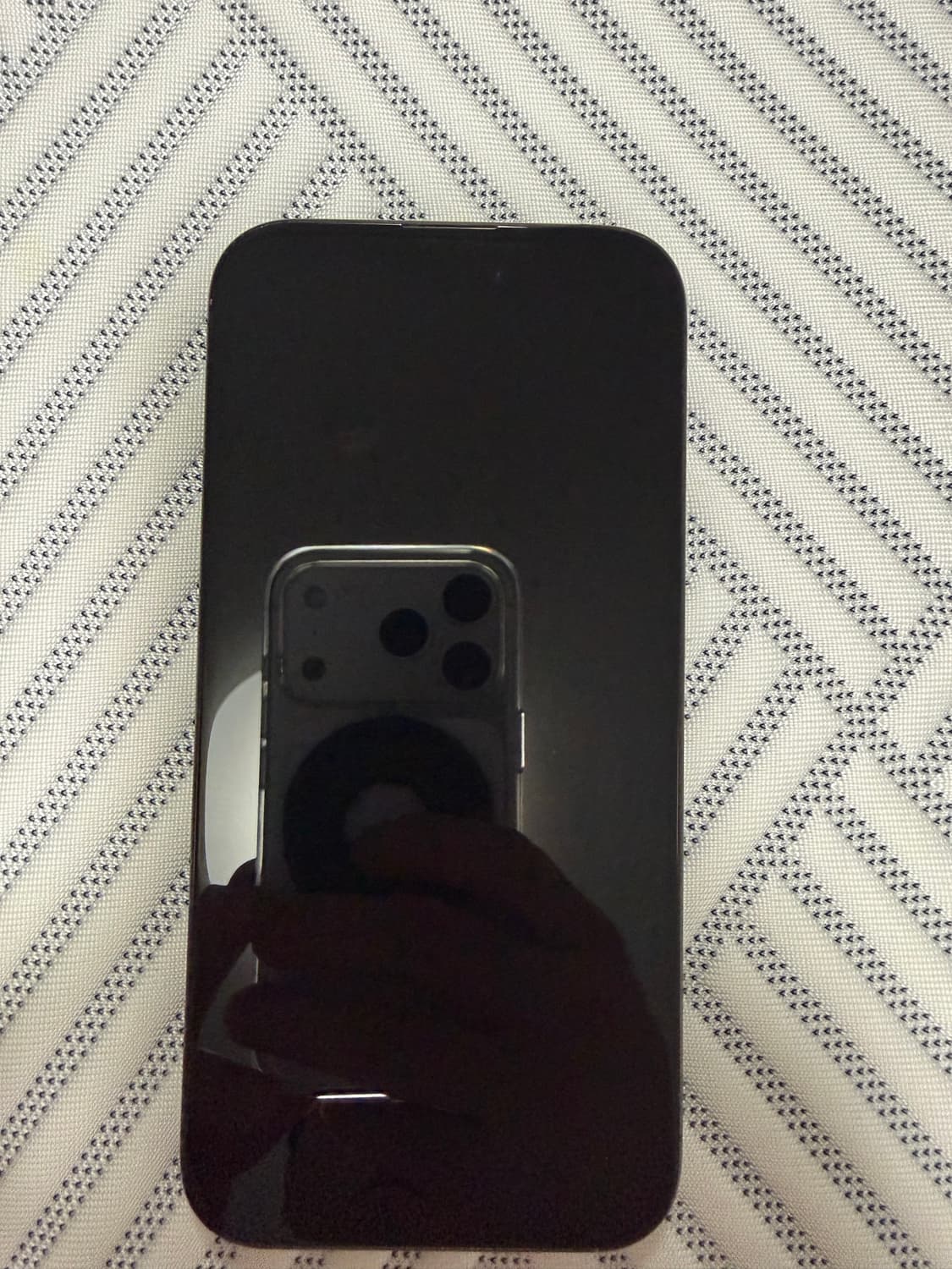 아이폰 15pro 블랙티타늄 상품이미지1