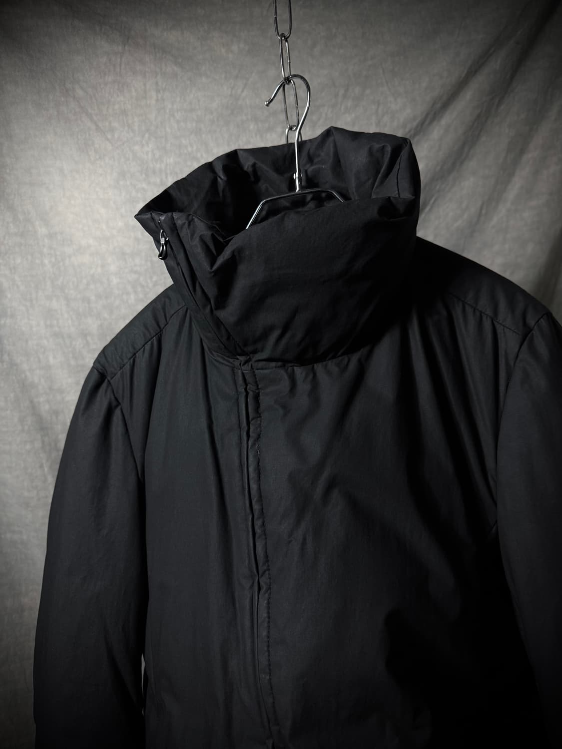 ATTACHMENT Asymmetric Down Puffer Jacket 상품이미지8