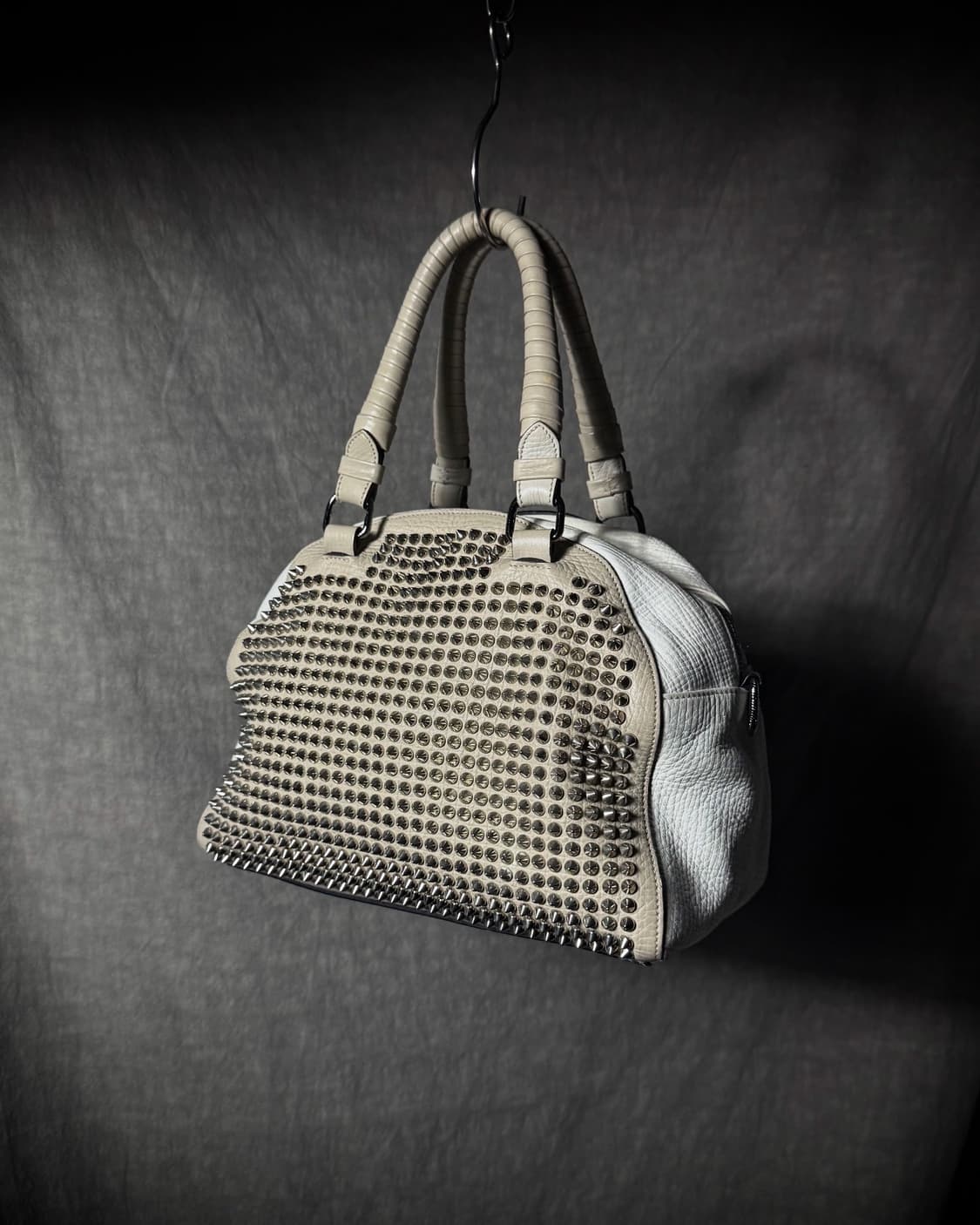 Christian Louboutin Studded Hand Bag  상품이미지2