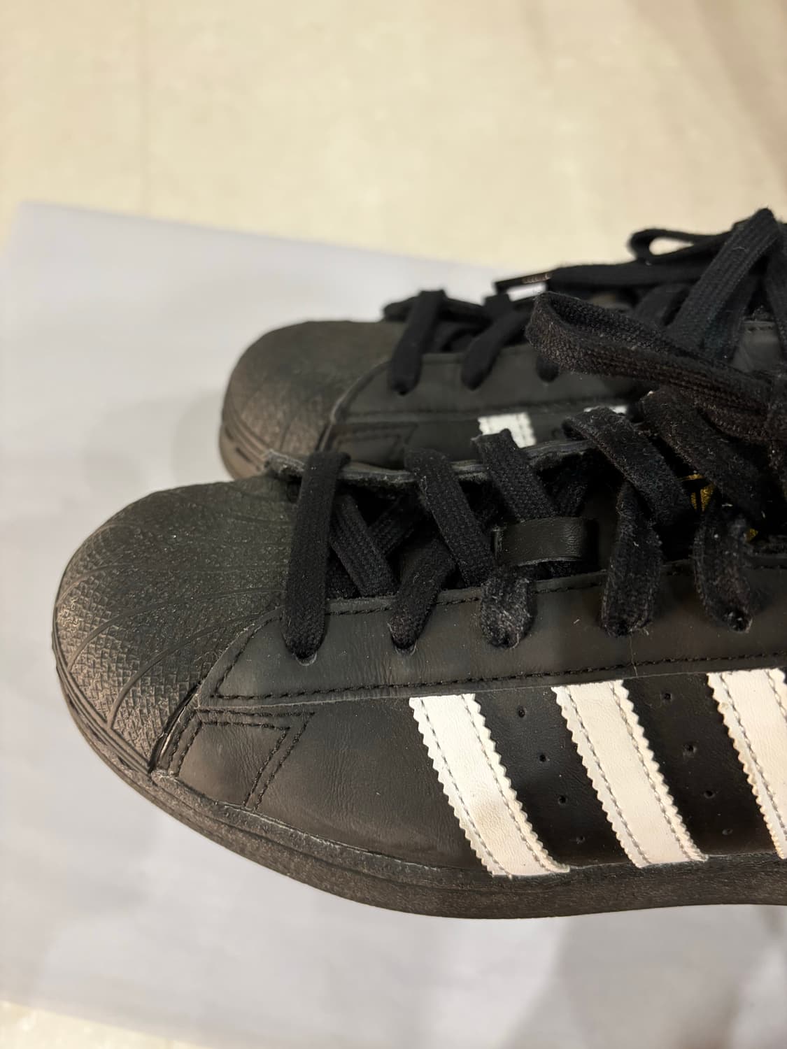 아디다스 슈퍼스타 검흰 240 상품이미지3
