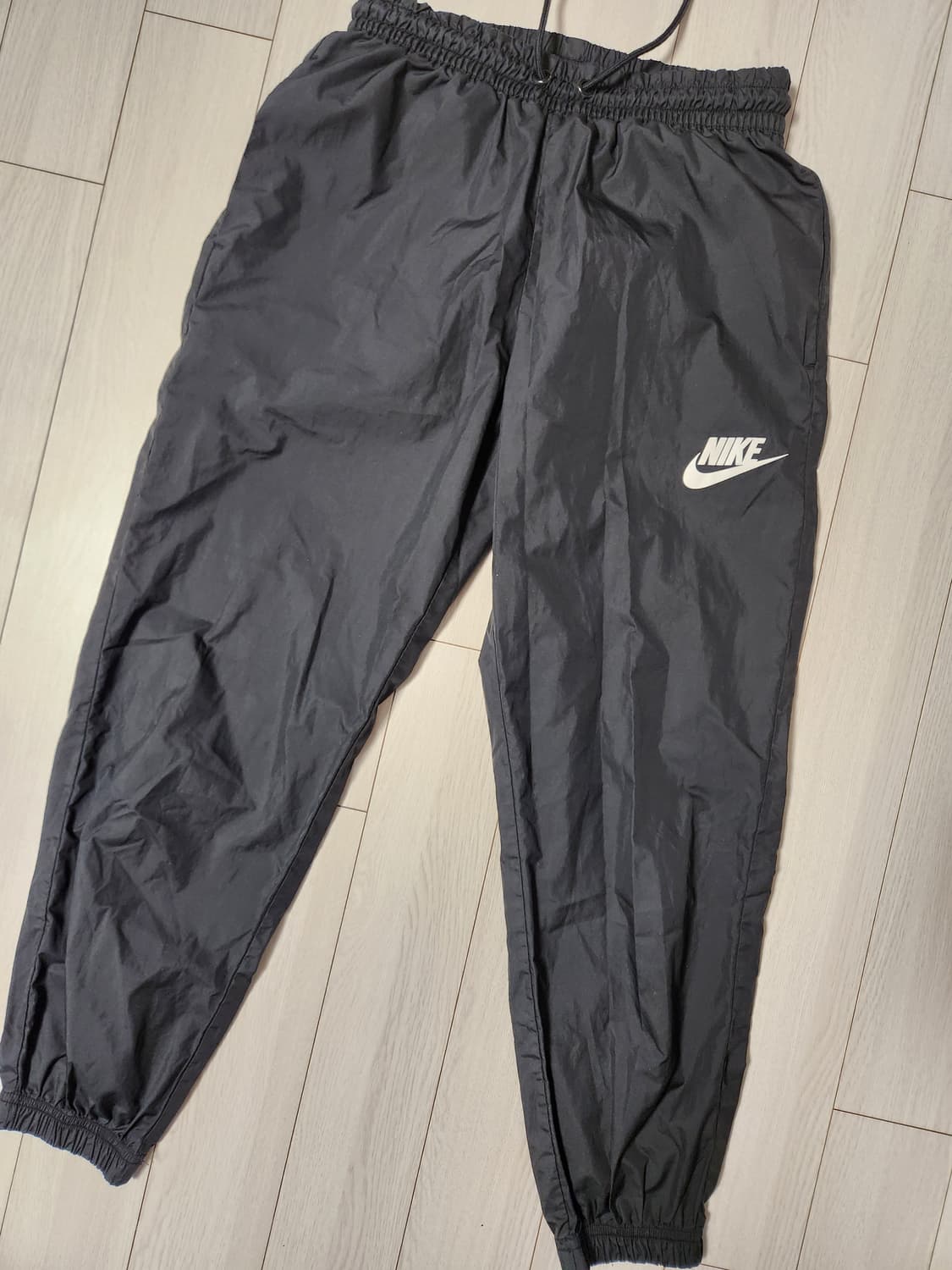 나이키 트레이닝 우븐 팬츠 AR2812-010 사이즈s

사용감 외에 오 상품이미지1