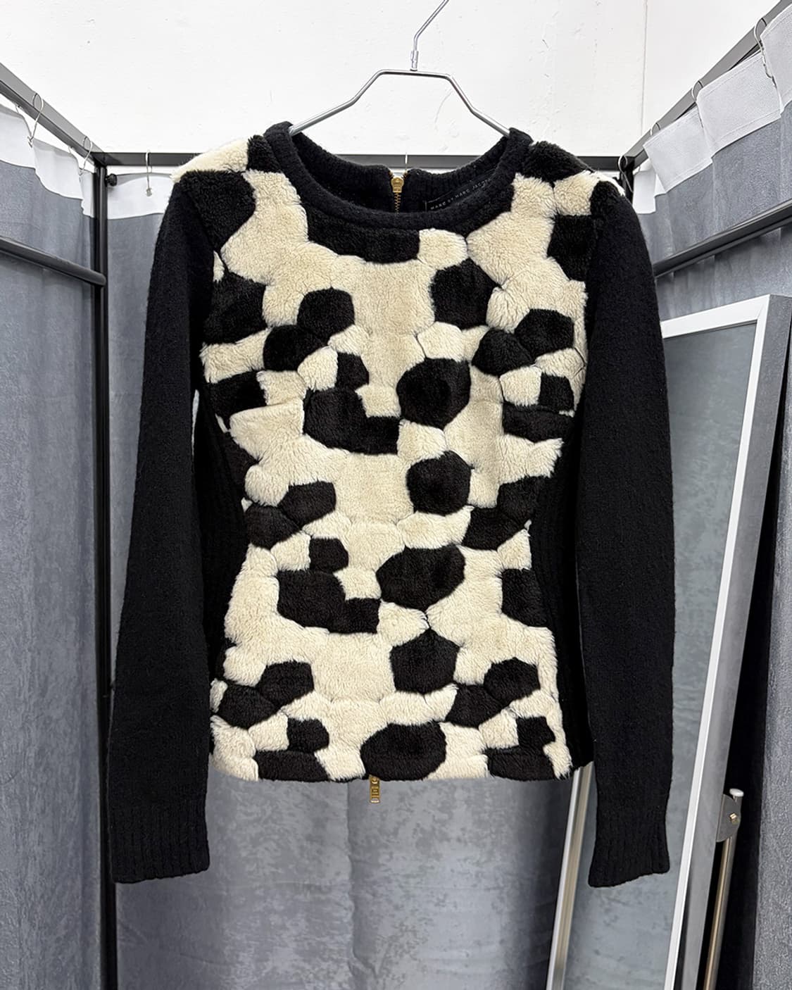 마크 제이콥스 패치 패널 니트 탑 상품이미지1