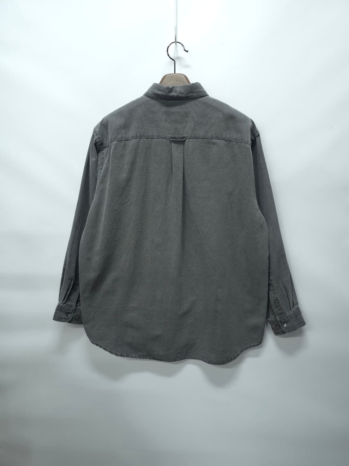 프리즘웍스 피그먼트 다잉 오버사이즈 셔츠 (챠콜 / L) 상품이미지6