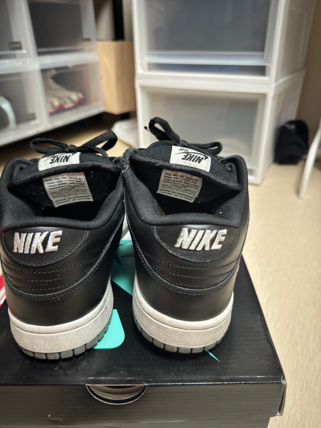 나이키 슈프림 덩크 로우 주얼 실버 275 상품이미지3