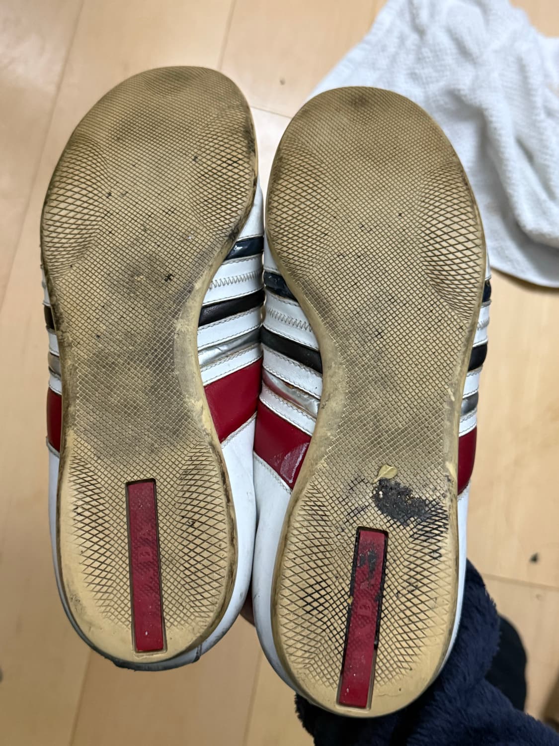 프라다 빈티지 스니커즈 상품이미지3