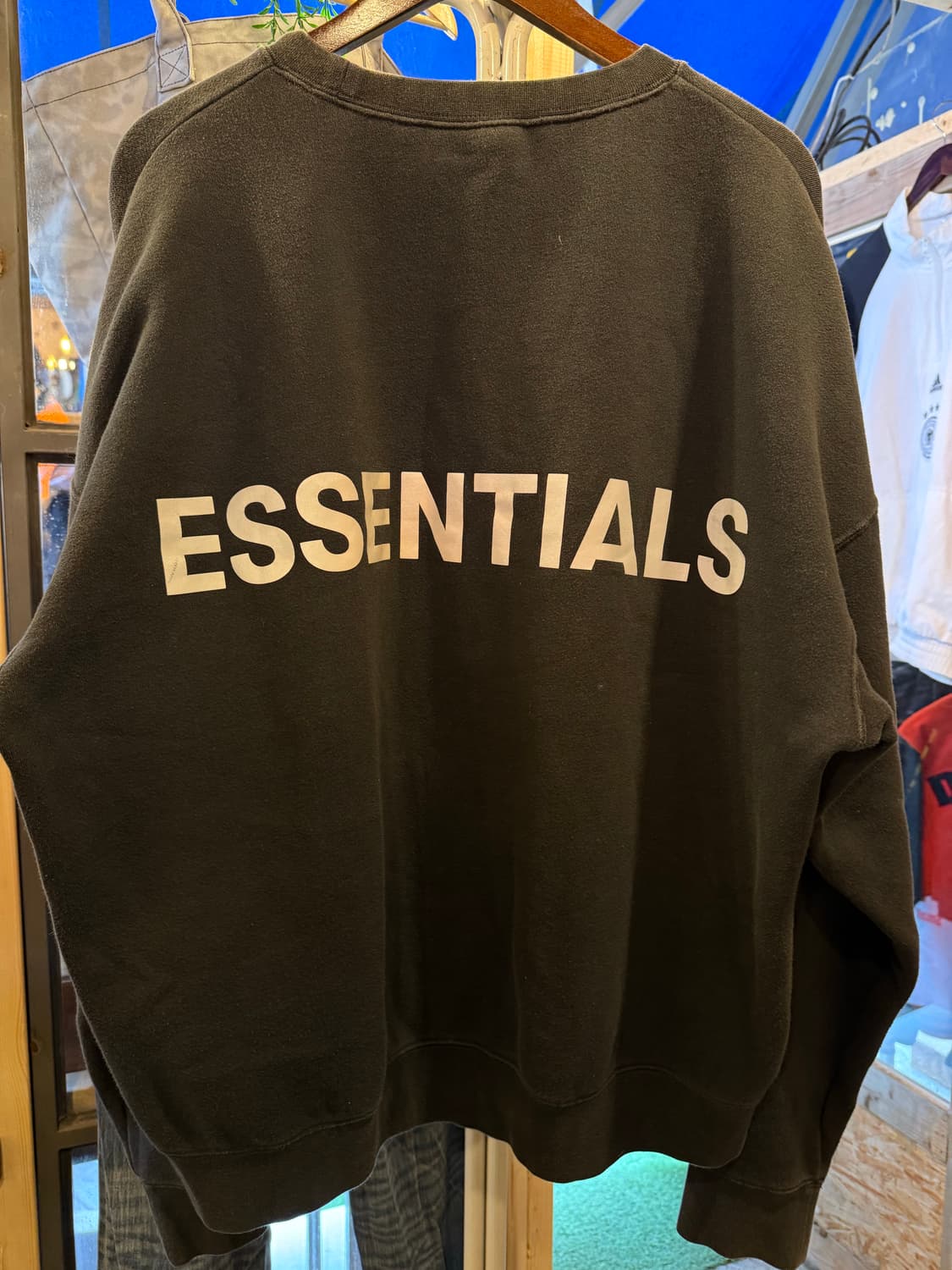 에센셜 피어오브갓 맨투맨 상품이미지1