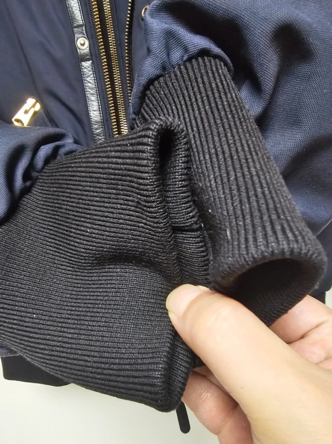 맥케이지 딕슨 금장 패딩 40사이즈/23년식신형 상품이미지3