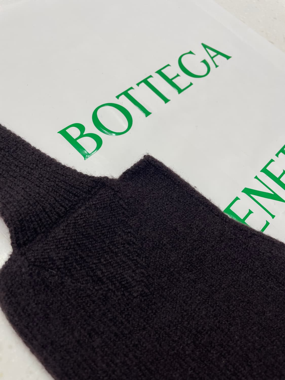 새상품 보테가베네타 울 캐시미어 장갑 넥워머 장갑 다크 브라운 컬러 상품이미지6