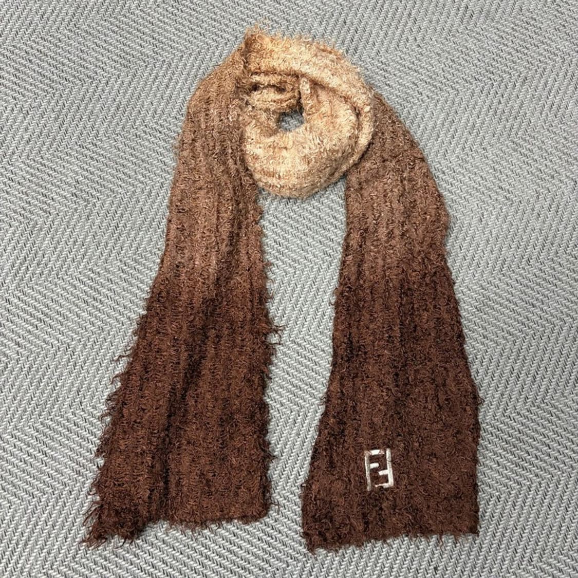 펜디 그라데이션 니트 머플러  v1516 상품이미지2