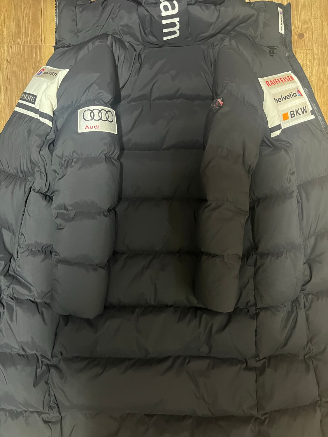 데상트 아우디 레플리카 85 s 스키팀 롱패딩 다운 점퍼 롱다운 패딩  상품이미지5