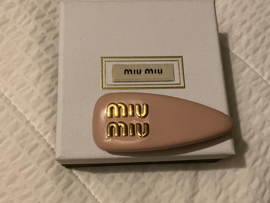 미우미우 헤어핀 머리삔 상품이미지2