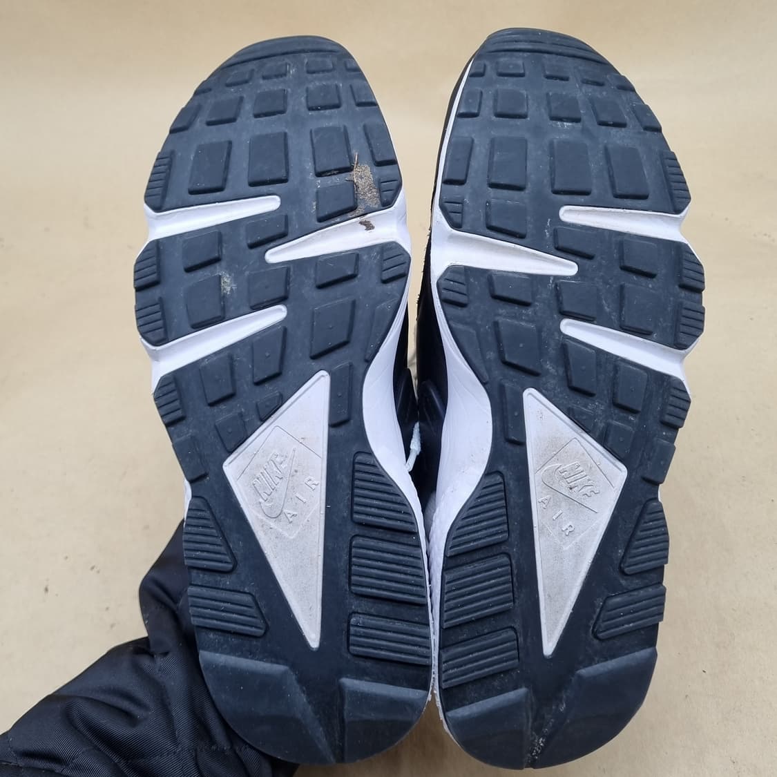 나이키 에어 허라취 남성운동화 실사이즈250~255 상품이미지3