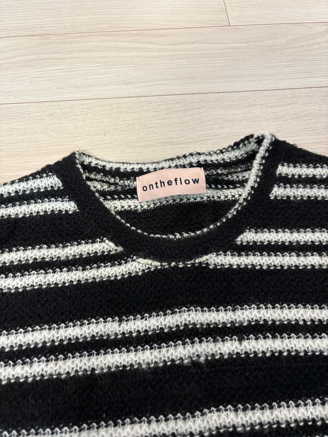 홍영기 키시닝 온더플로우 스프라이트 니트 상품이미지2