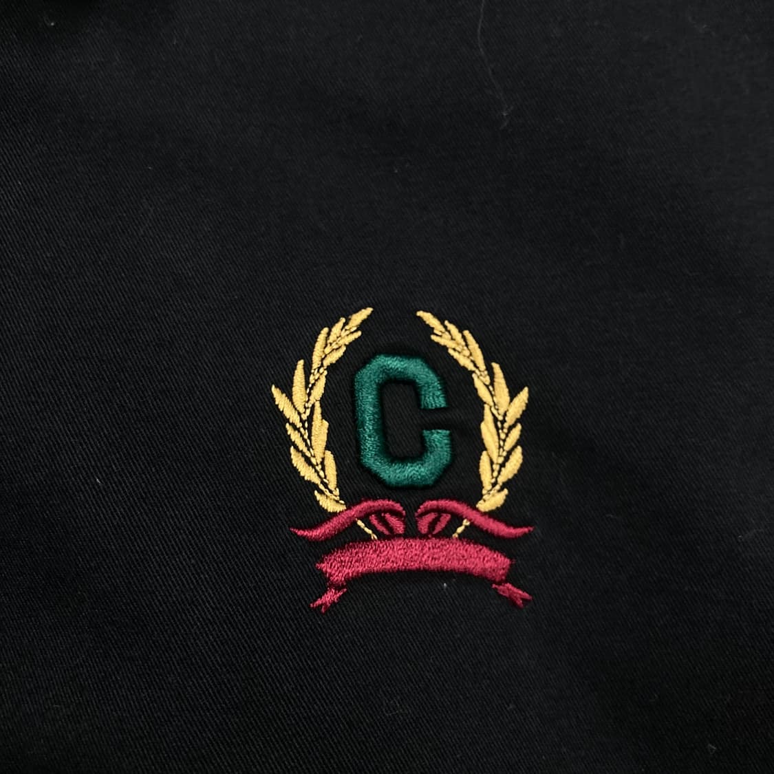 커버낫 블랙 컬러 클래식 로고 스윙톱 자켓 상품이미지2