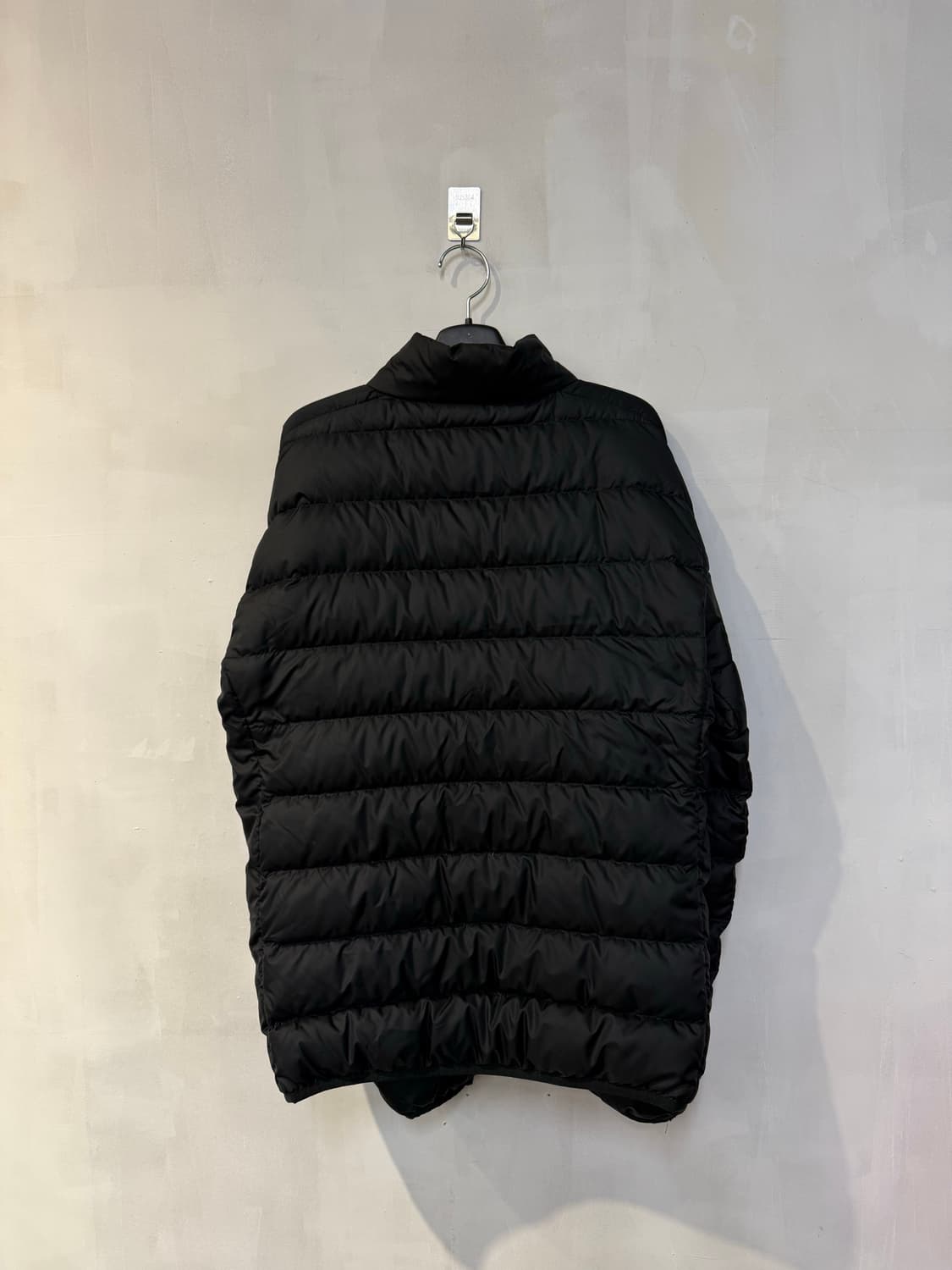 아디다스 블랙 경량패딩 상품이미지4