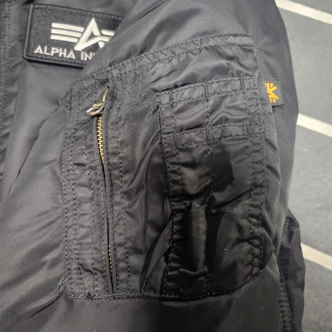 알파인더스트리 CWU-45P 항공점퍼 블랙 상품이미지4