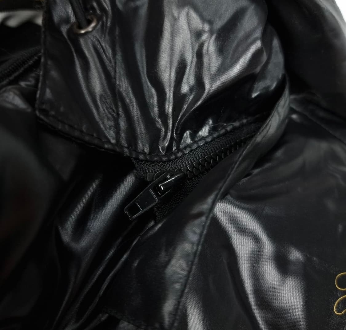 아레나 유광 경량패딩 상품이미지4