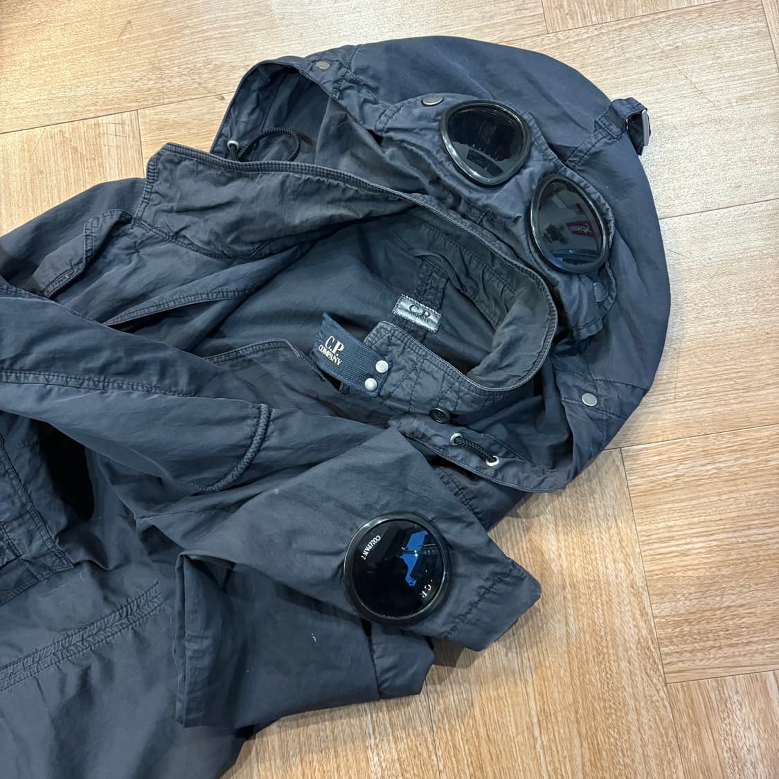 씨피컴퍼니 네이비 페이딩 고글 Mille Miglia 후디 자켓 상품이미지10