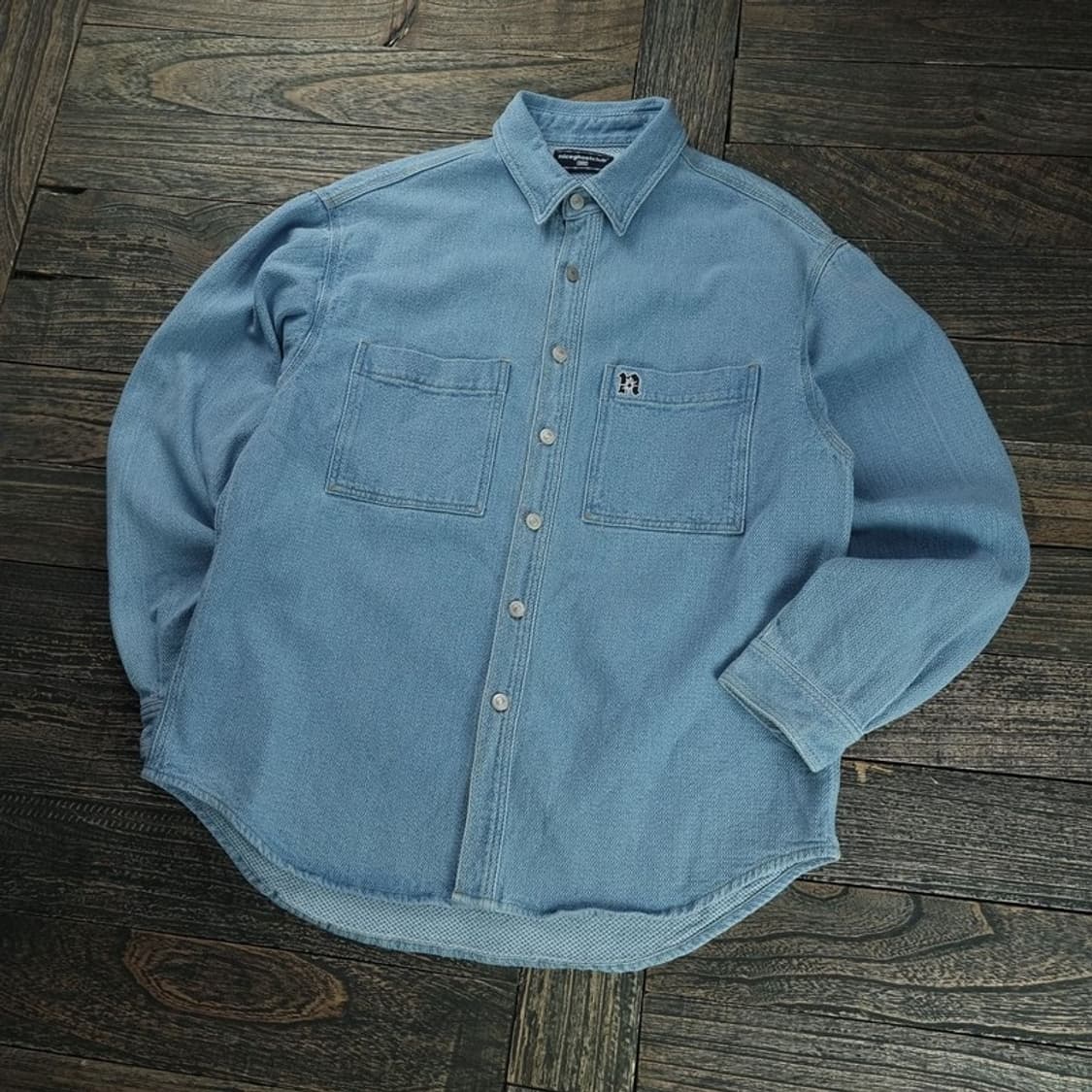 [나이스고스트클럽] 오버사이즈 자수 데님 셔츠 M18682 상품이미지1