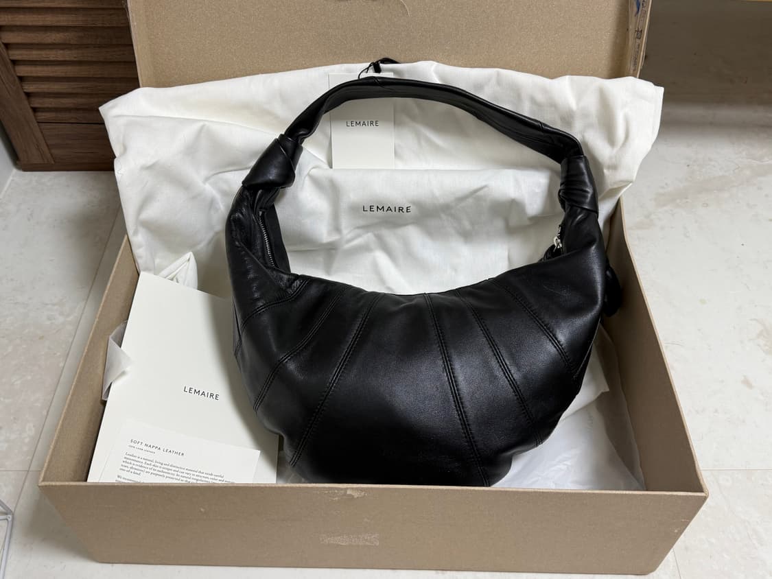 르메르 포춘백 나파레더 라지 사이즈 블랙 상품이미지1