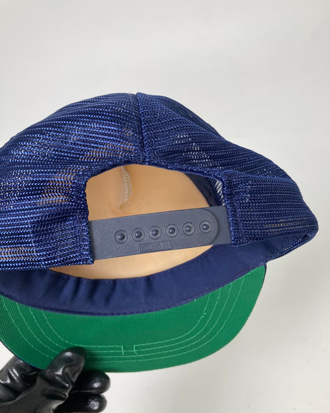 90s Trucker Hat (white/navy) 상품이미지4