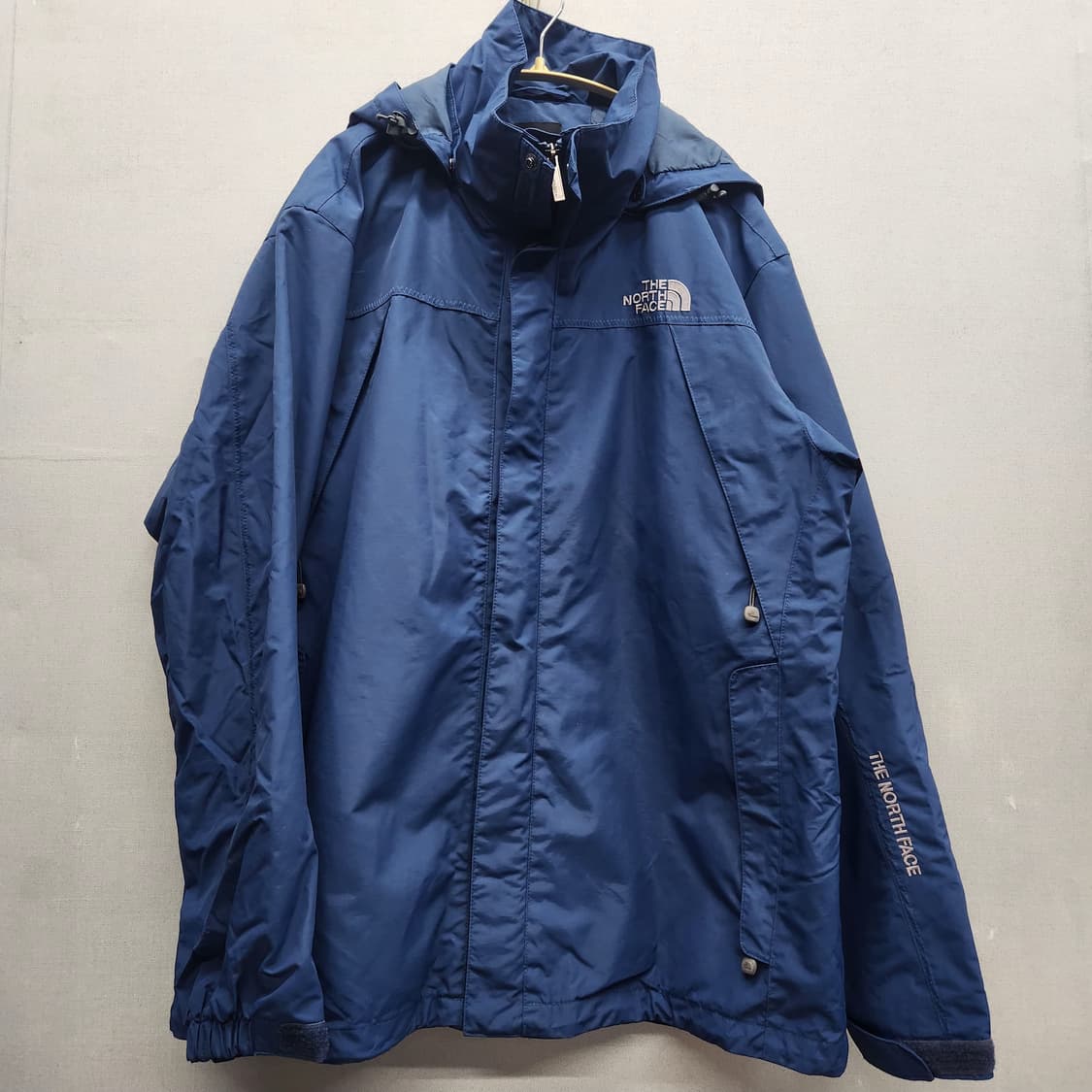 노스페이스 로고 후드 스트링 바람막이 100(XL) 상품이미지1