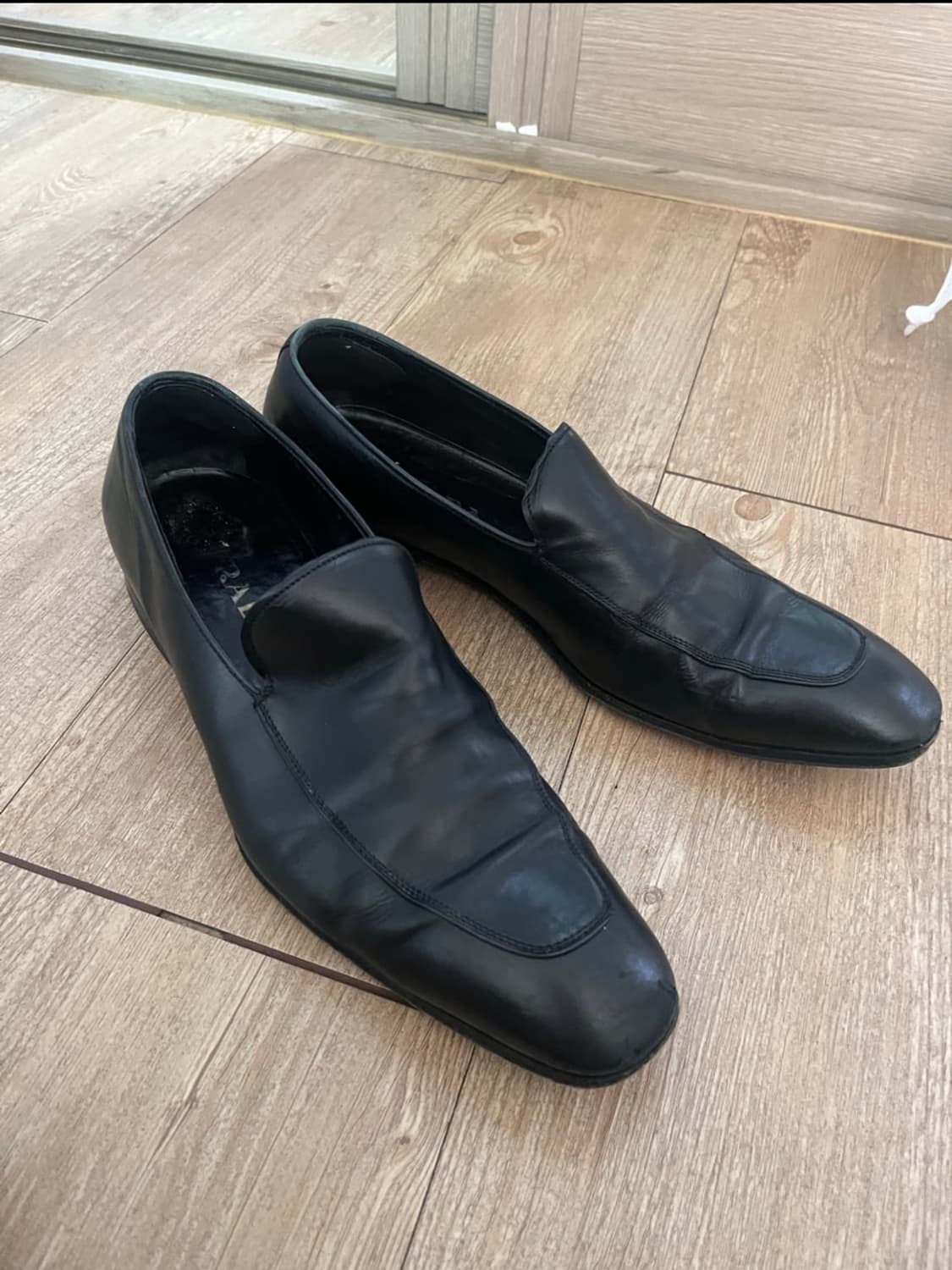 프라다 레더 로퍼 상품이미지2