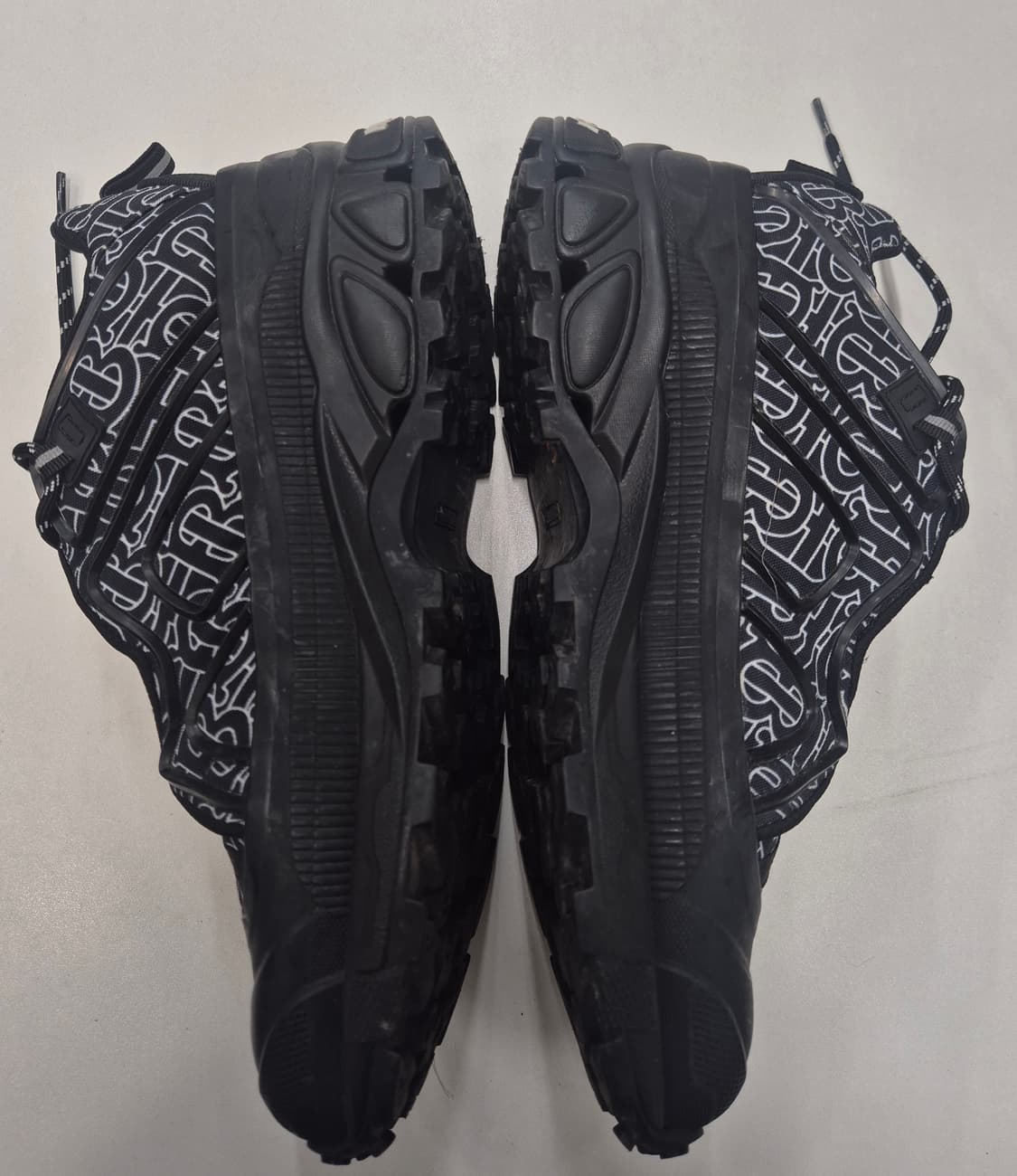 버버리 신발 모노그램 체크 아서 스니커즈 285~290/ 45(정품) 상품이미지3