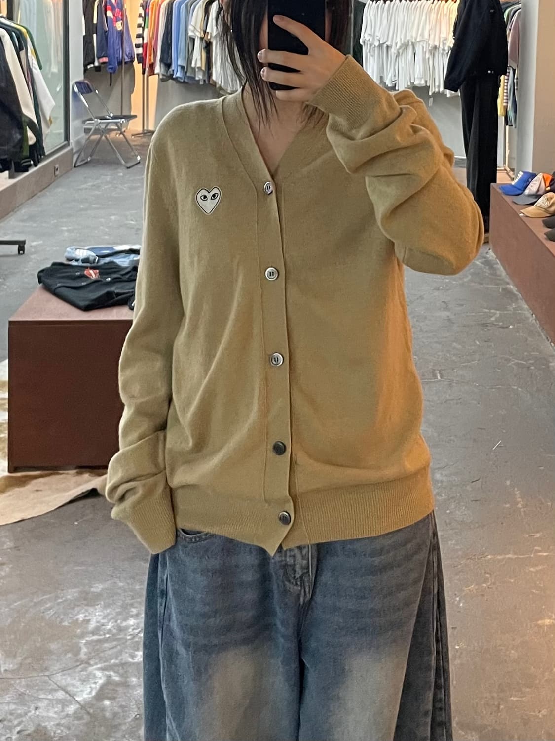꼼데가르송 카멜 플레이 화이트 와펜 모 가디건 H2749 상품이미지1