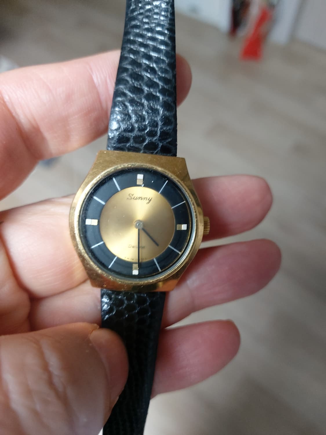 Sunny 금장 여성 손목시계 상품이미지1