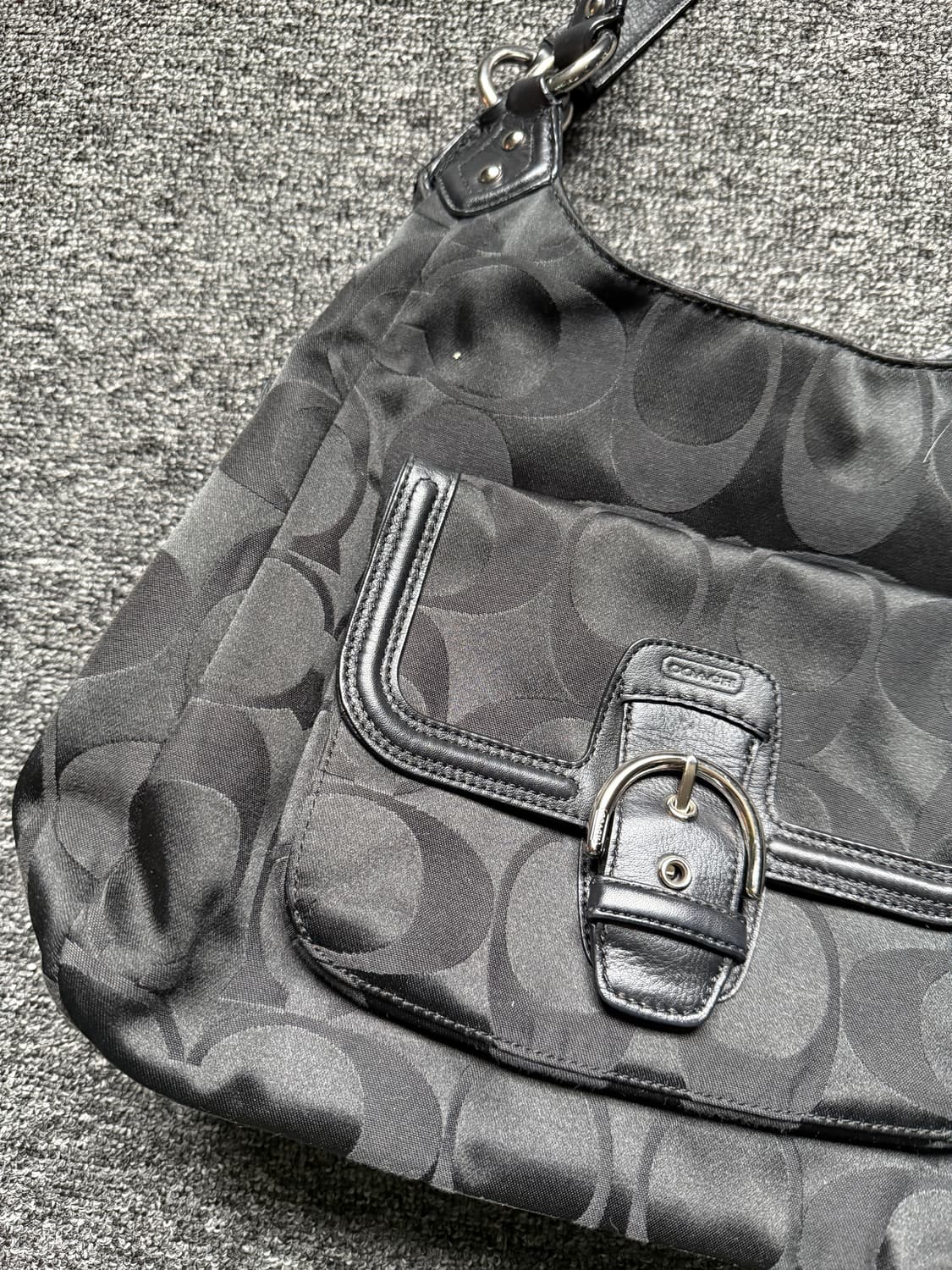 코치 시그니처 호보 백 상품이미지6