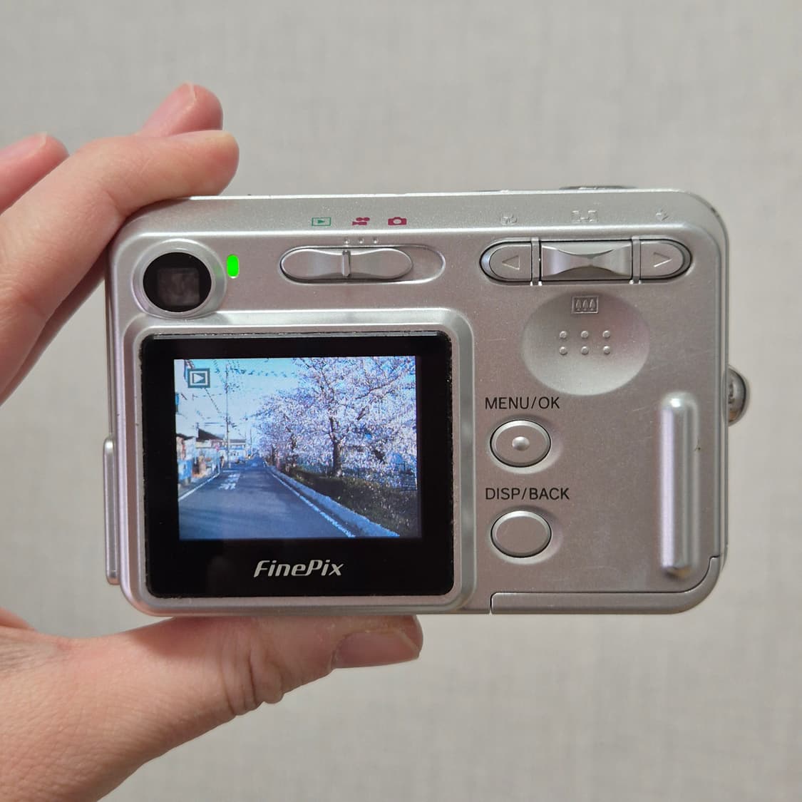 후지필름 파인픽스 A345 실버 ✨
깔끔 레트로 감성의 실버 디카 📸 상품이미지2