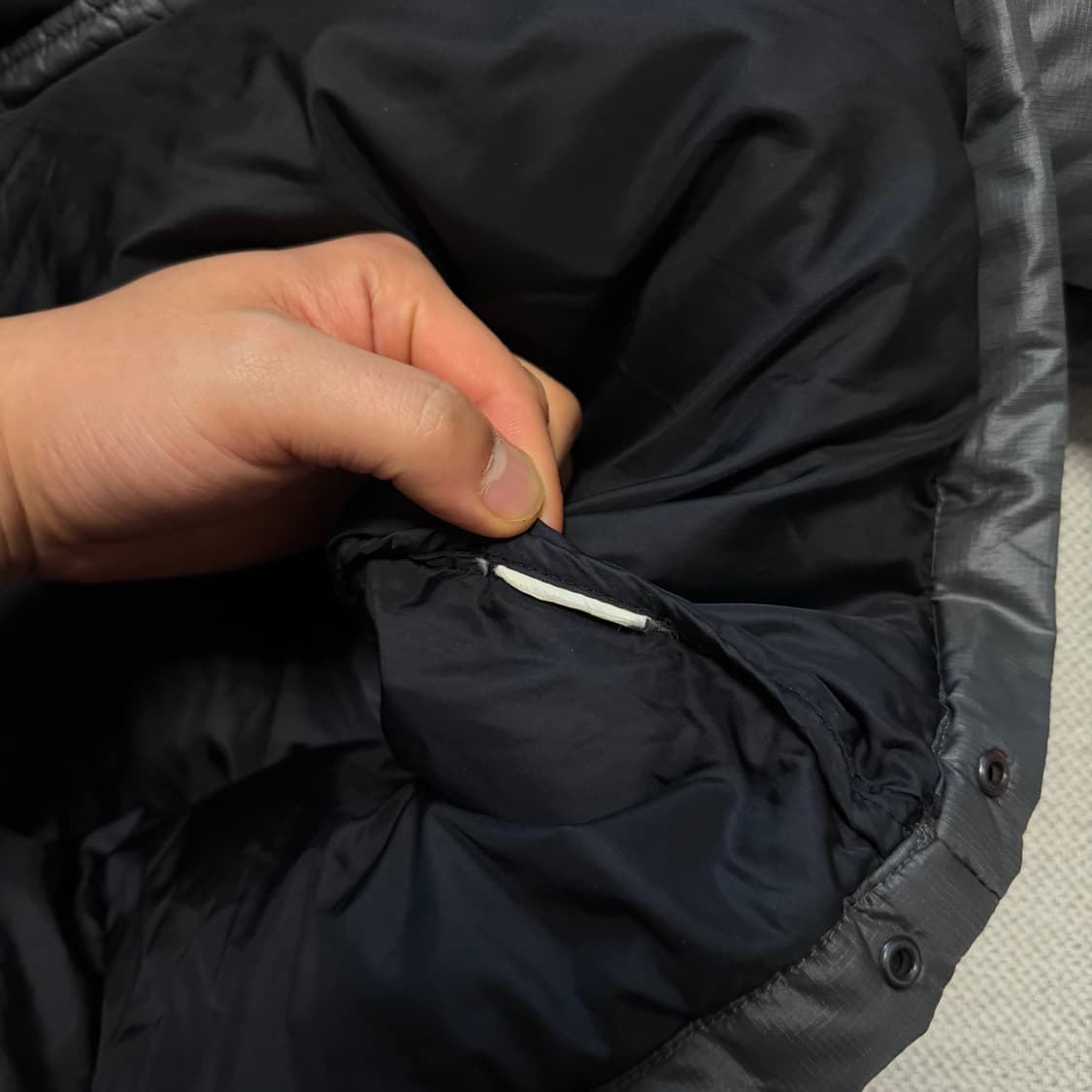 노스페이스 700 그레이 눕시 패딩 상품이미지4