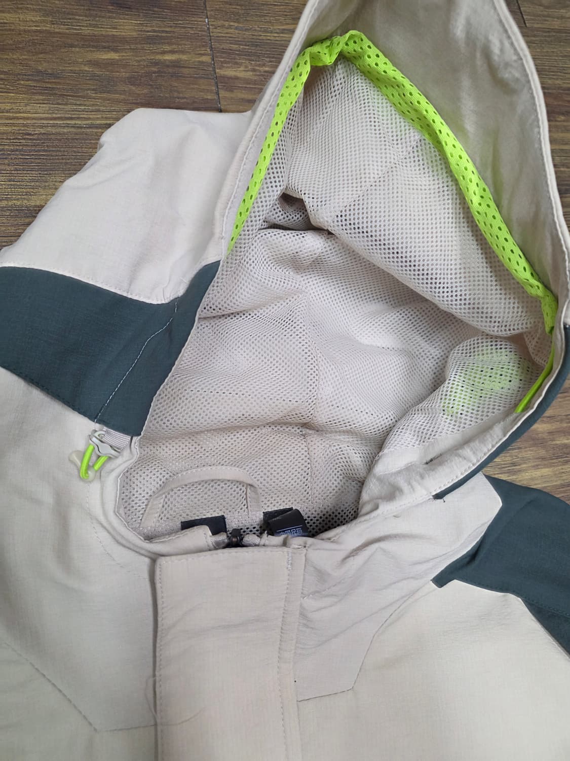 아디다스 고프코어 바람막이 후드자켓 상품이미지2