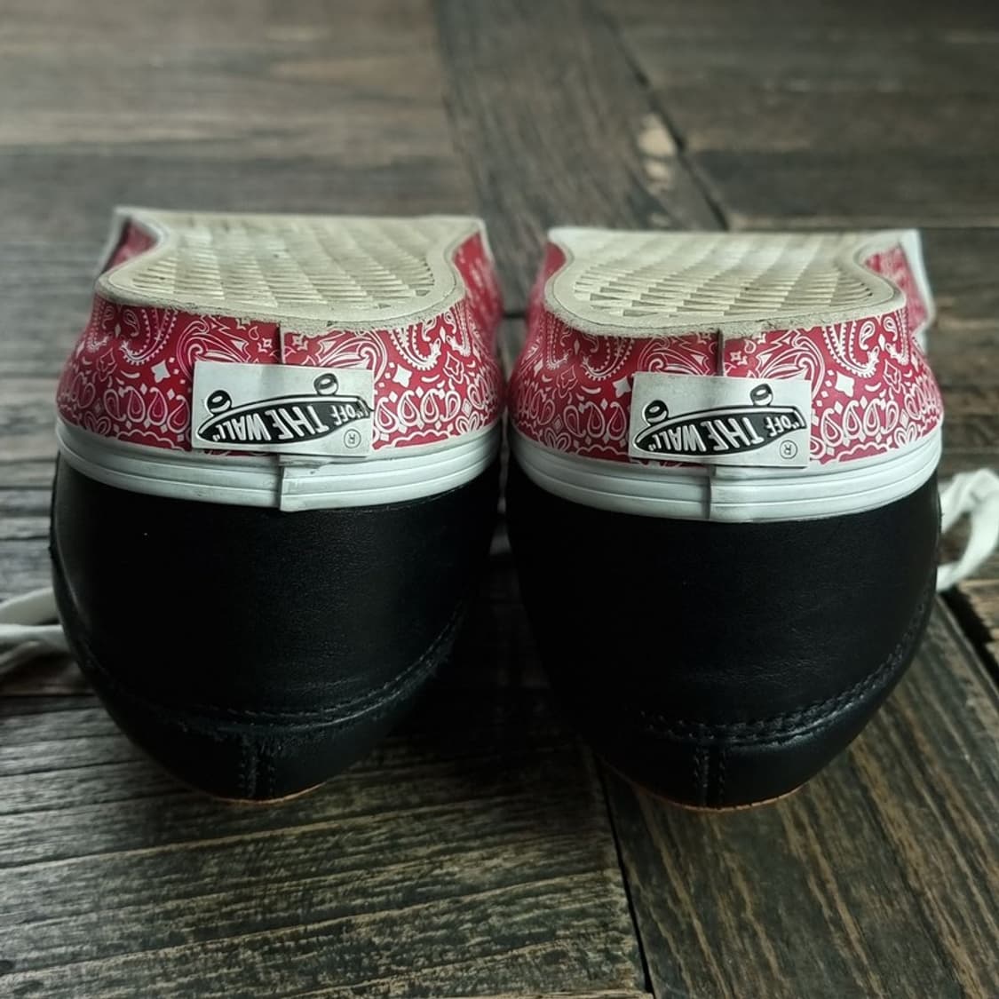 [반스] 볼트 울트라 쿠시 레더 올드스쿨 스니커즈 M20091 상품이미지5