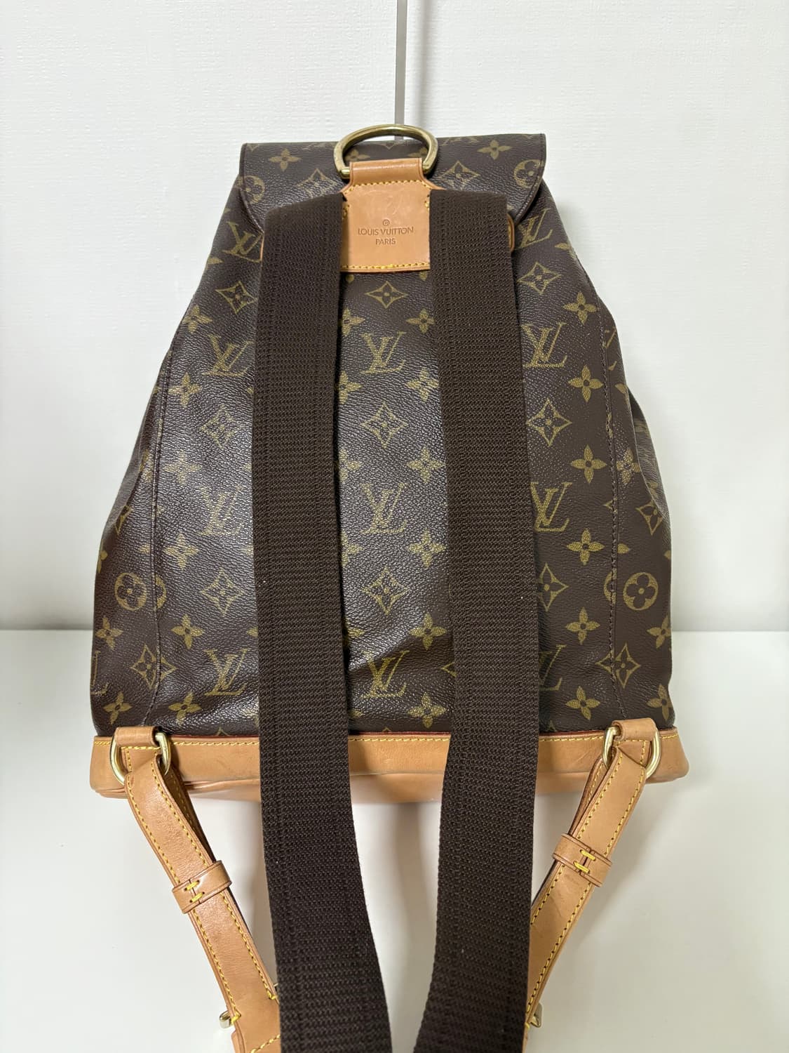 루이비통 몽수리 백팩 gm 상품이미지5