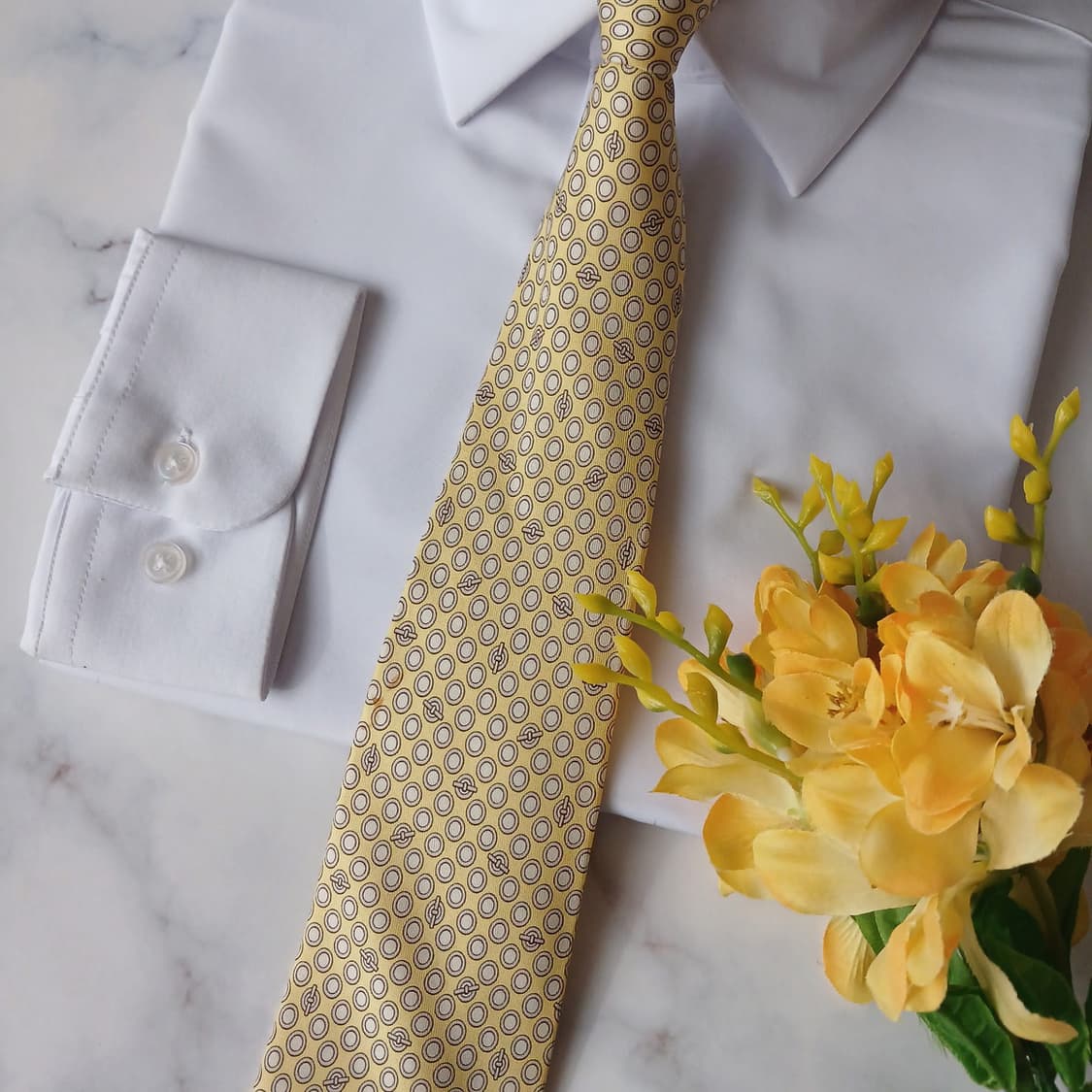 에르메스 실크 옐로우 서클 패턴 넥타이 9.6cm B등급 A19136
 상품이미지4