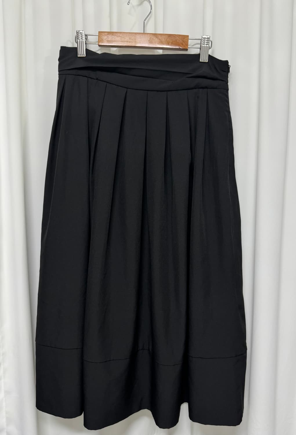 L'ECCOVE 레코브 블랙 롱스커트  상품이미지1