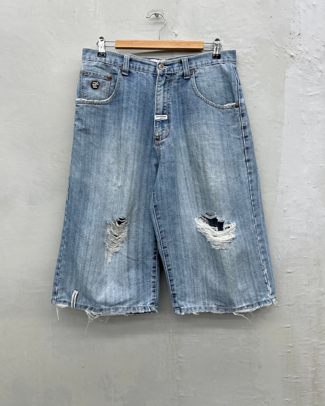 ROCAWEAR 로카웨어 백포켓 자수로고 데님 버뮤다 팬츠 상품이미지4