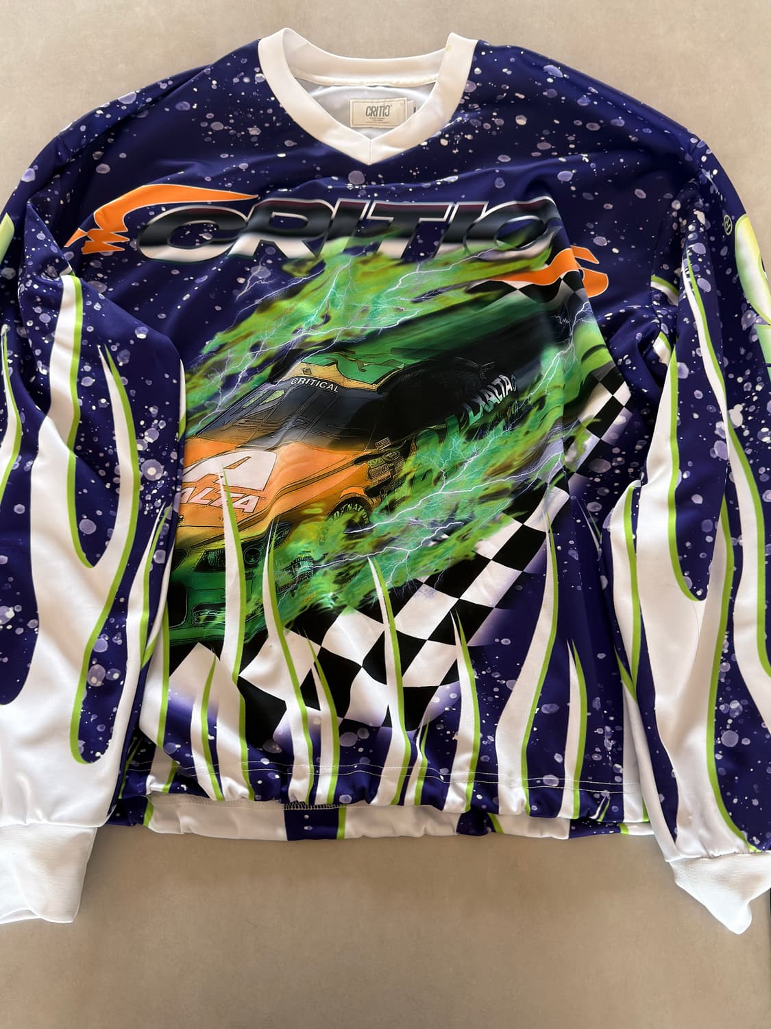 급처 크리틱 레이싱 긴팔 티셔츠 L 판매 상품이미지3