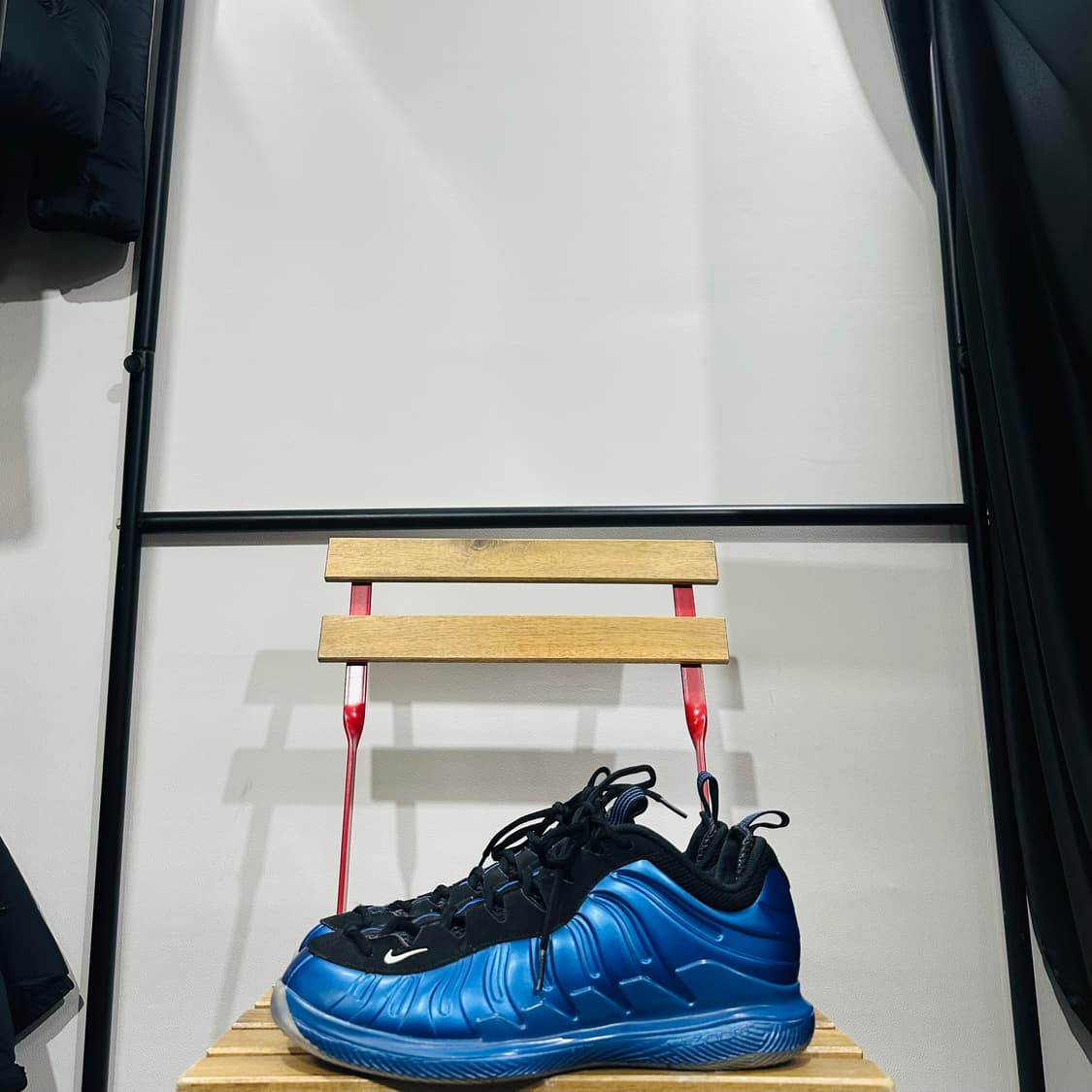 300) 나이키 농구화 남성 남자 운동화 에어 폼포짓 원 XX 로얄 상품이미지3