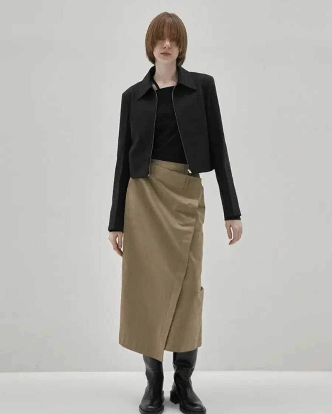 인사일런스우먼 크롭 집업 자켓 상품이미지3